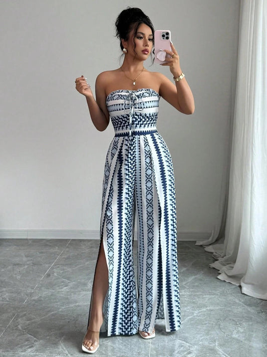 👗💙 Geometric Jumpsuit with Halter Neckline & Side Slit – 50% OFF! Perfect for Beach, Office & Evening. 🔥✨