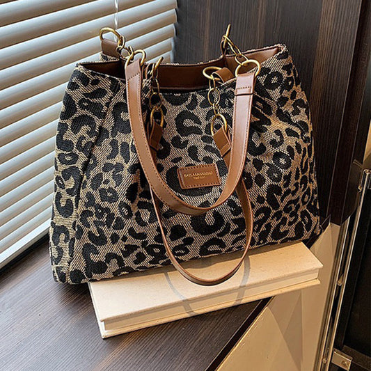 🔥Limited Time 56% OFF🔥Large Capacity Tote Bag with Leopard Print