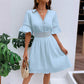 👗 PROMO LIMITÉE -50% ! ✨ Chic V-Neck Dress with Lace Cutout Details – Pleated Skirt, Flutter Sleeves, Breathable Fabric, 5 Colors, Sizes S-XL 🌸