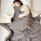 📢 -50% OFF !! ⏰ Couverture en Simili Cachemire Épaissie – Polyester – 5 Tailles – 9 Coloris – Anti-Boulochage – Lavable en Machine – Douceur et Chaleur Luxueuse ❄️