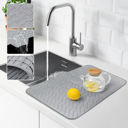 🔥 HOT SALE 50% OFF! 🍽️💧 Silicone Drying Mat with Drain Lip – Channels Water Straight to Sink – Large, Heat-Resistant & Easy to Clean – Counter Stays Dry ✨