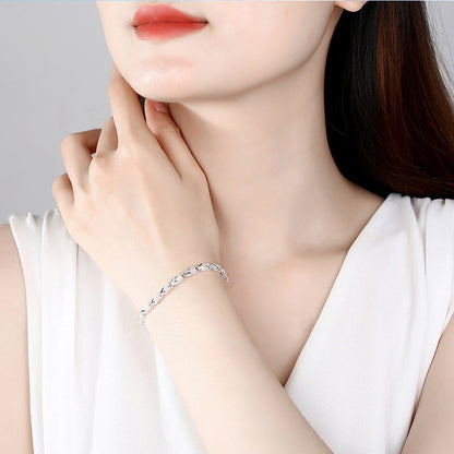 🍀 50% OFF! ✨ Elegant Sparkling Lucky Clover Bracelet – Exquisite Four-Leaf Clover Design, Radiant Sparkling Crystal Brilliance, Fully Adjustable Custom Fit & Hypoallergenic Tarnish-Resistant – 1 Color ✨